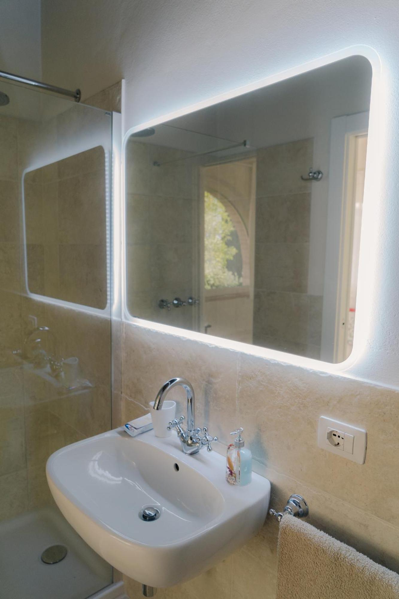 Nontiscordardime B&B Villa Agriturismo 西维尔诺瓦·马尔凯 外观 照片
