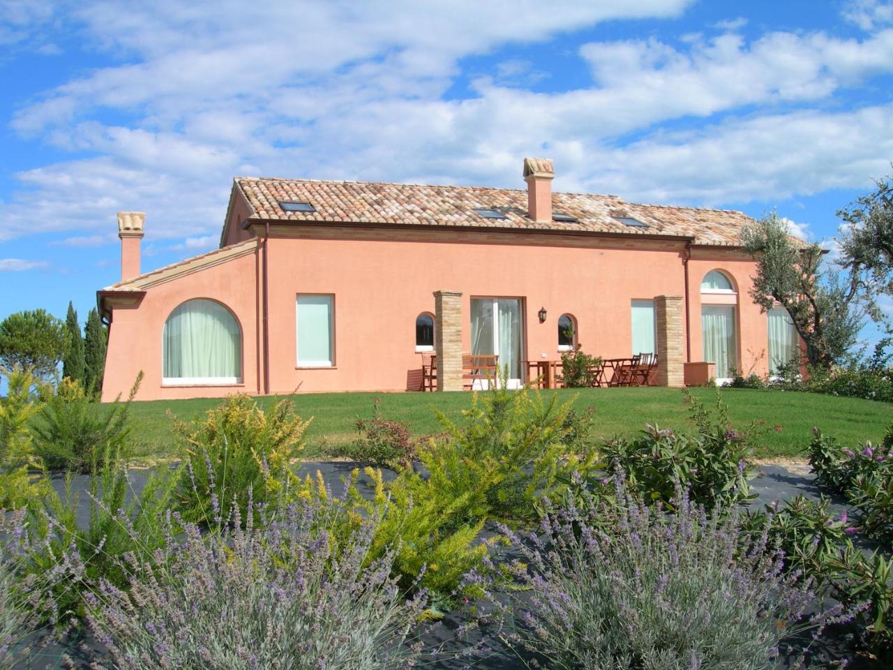 Nontiscordardime B&B Villa Agriturismo 西维尔诺瓦·马尔凯 外观 照片