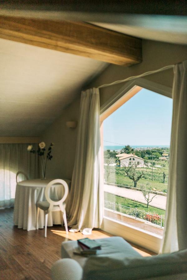 Nontiscordardime B&B Villa Agriturismo 西维尔诺瓦·马尔凯 外观 照片